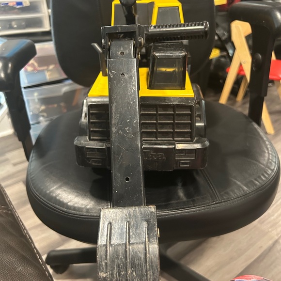 Vintage Tonka Mighty Construction Vehicle in Black and Yellow - Picture 6 of 13